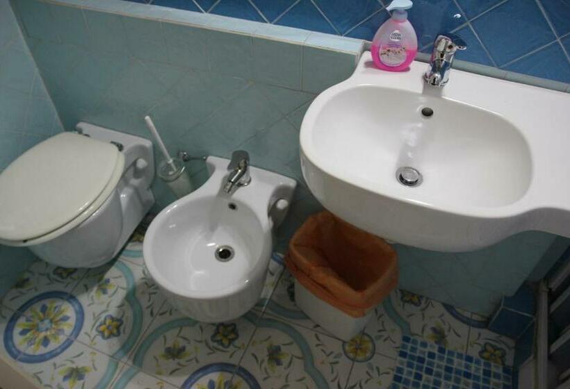 اتاق استاندارد, Beb Rosy