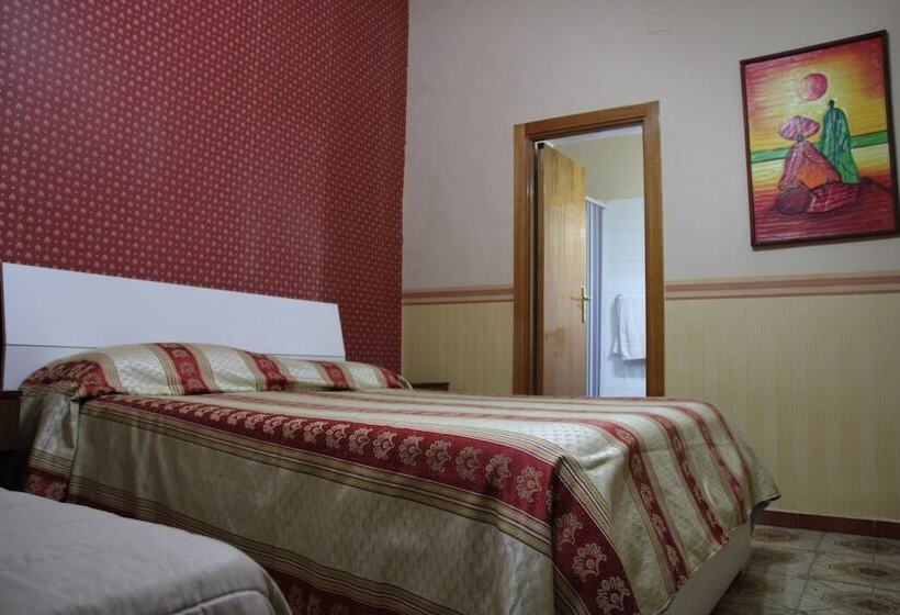 اتاق استاندارد سه نفره, Beb Rosy