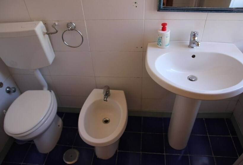 اتاق استاندارد, Beb Rosy