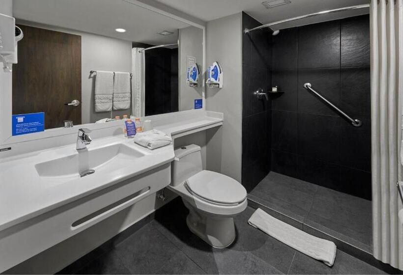 Номер Стандарт 2 Двуспальные Кровати, City Express By Marriott Queretaro