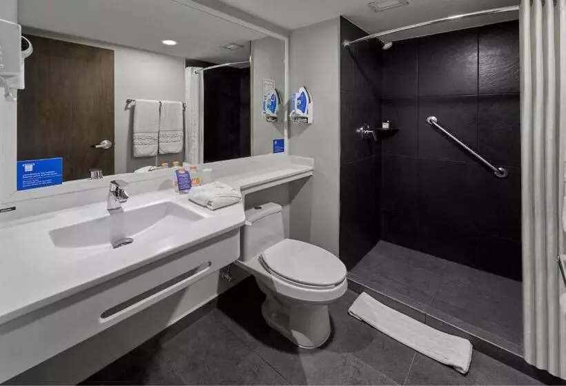 سوییت, City Express By Marriott Queretaro