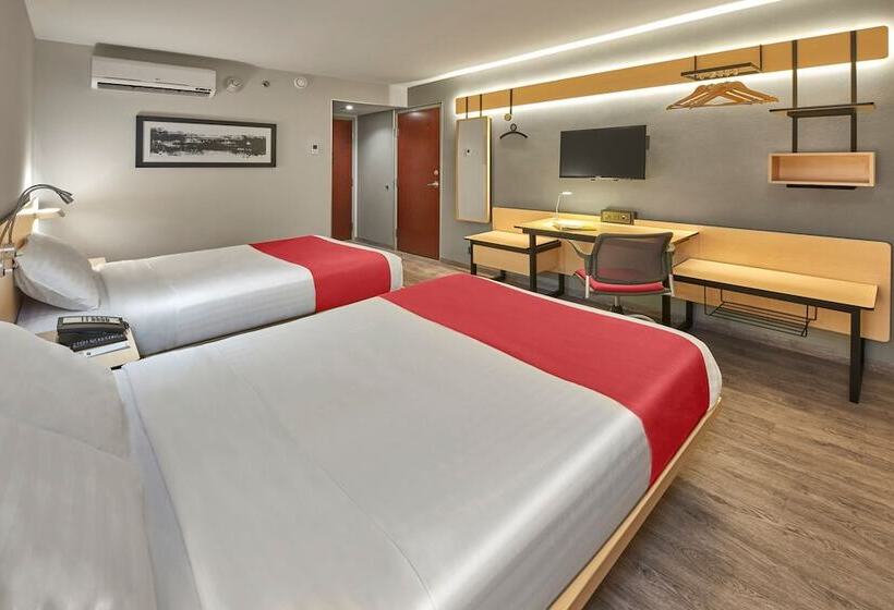 Номер Стандарт 2 Двуспальные Кровати, City Express By Marriott Queretaro