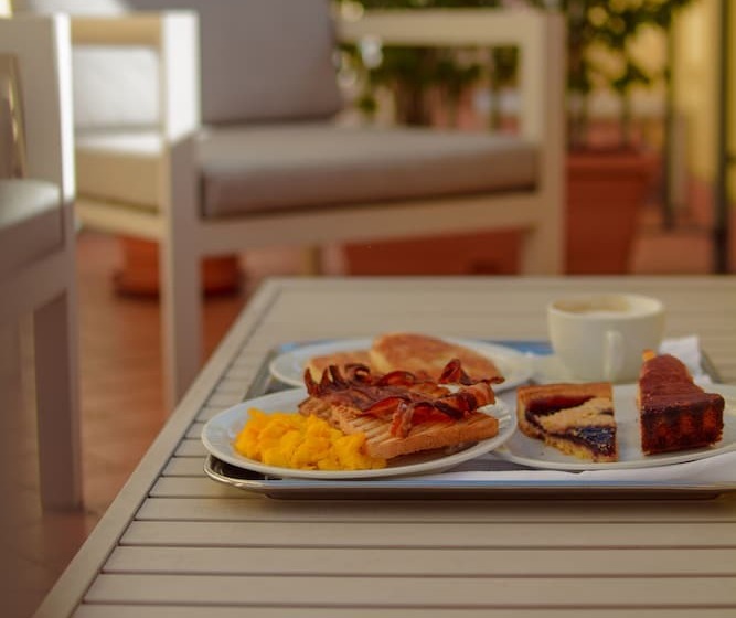 سوییت جونیور با بالکن, Dei Cavalieri Caserta La Reggia