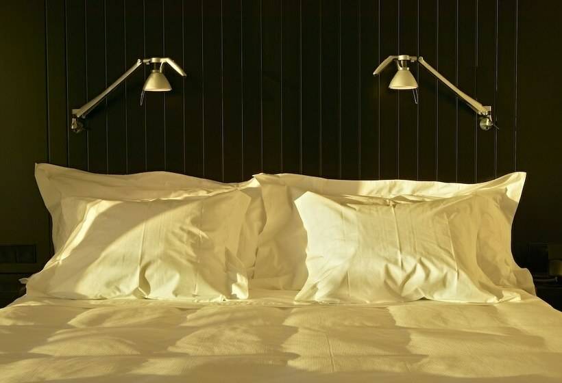 سوئیت جونیور با چشمانداز کوهستان, Flor De Sal