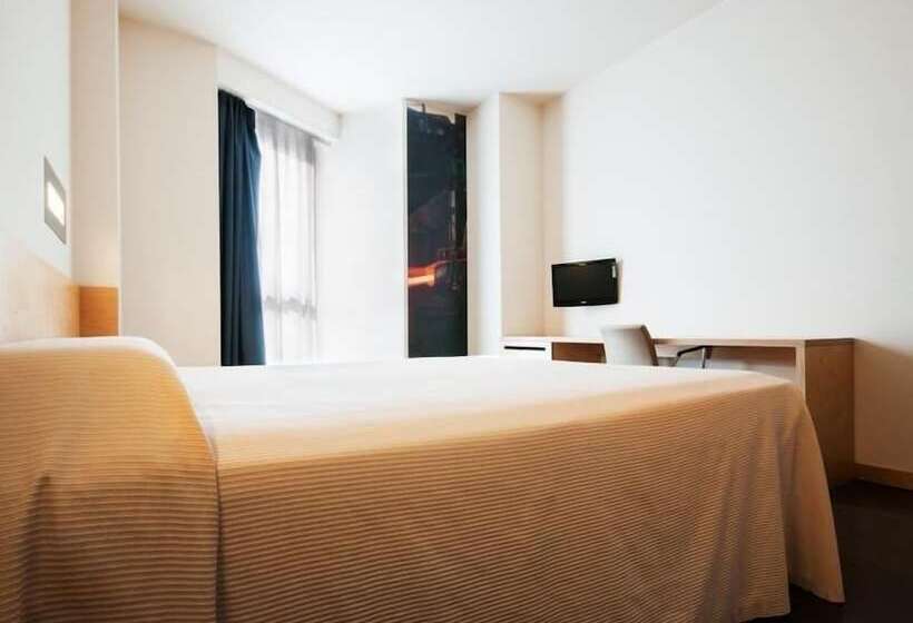 غرفة قياسية, Gobeo Park