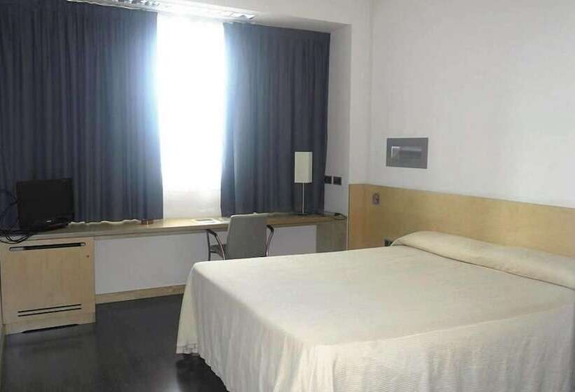 غرفة قياسية, Gobeo Park