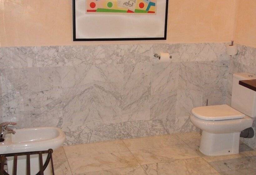 Номер Стандарт, Hospederia Monasterio De Rueda