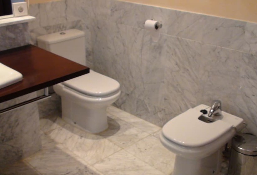 Номер Стандарт, Hospederia Monasterio De Rueda