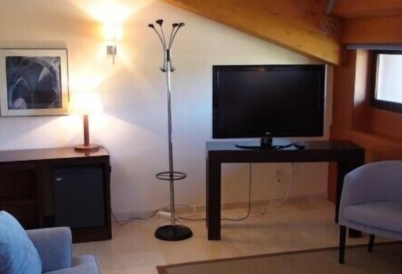 Номер Стандарт, Hospederia Monasterio De Rueda