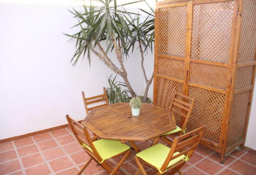 スタンダードルーム, La Trancada