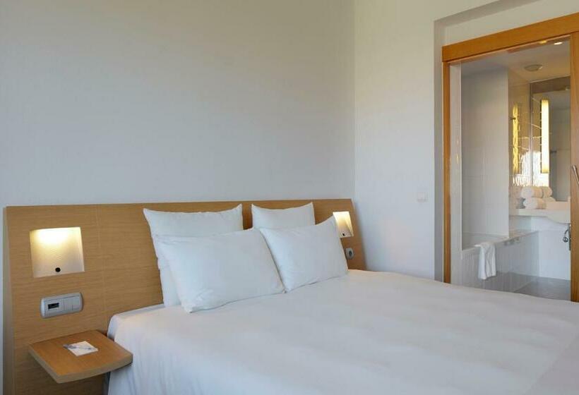 חדר סטנדרט, Puerta De Bilbao