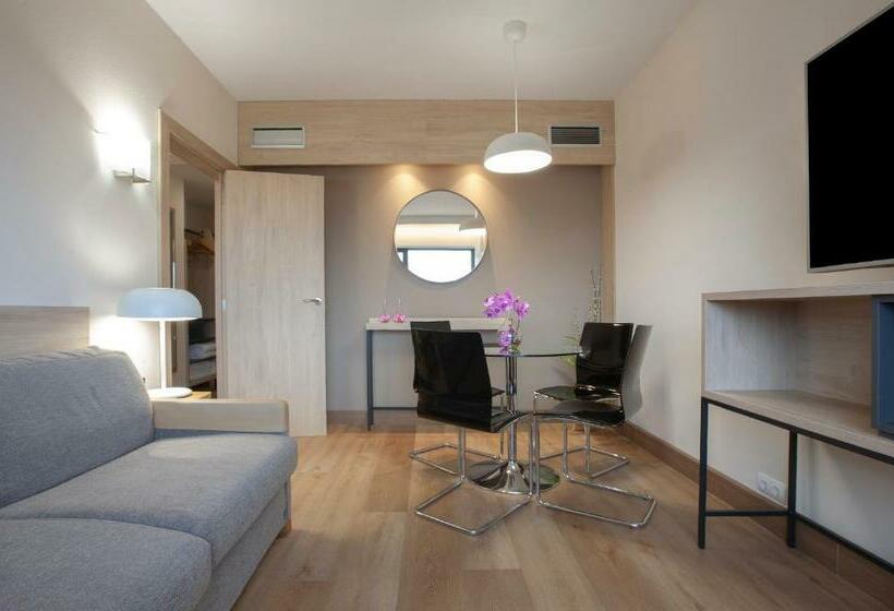 סוויטת ג'וניור, Puerta De Bilbao