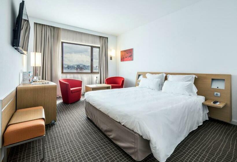 סוויטת ג'וניור, Puerta De Bilbao