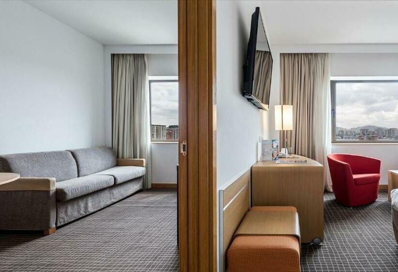 סוויטת ג'וניור, Puerta De Bilbao