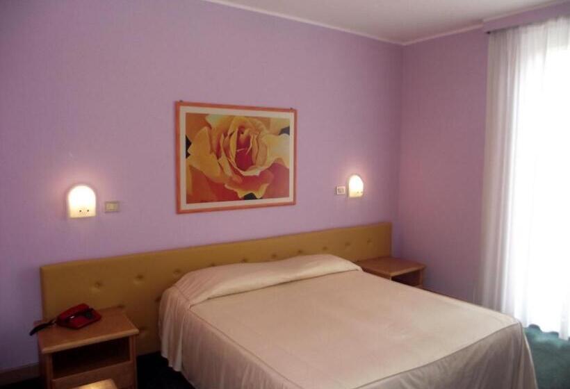 Номер Стандарт, Ristorante Alla Campagna