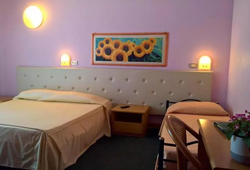 Standard Kolmen Hengen Huone, Ristorante Alla Campagna