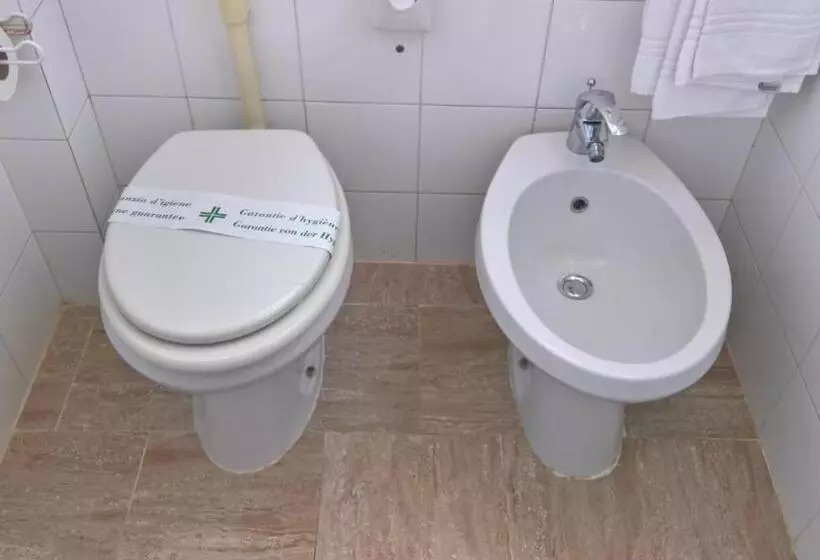 Standard Neljän Hengen Huone, Ristorante Alla Campagna