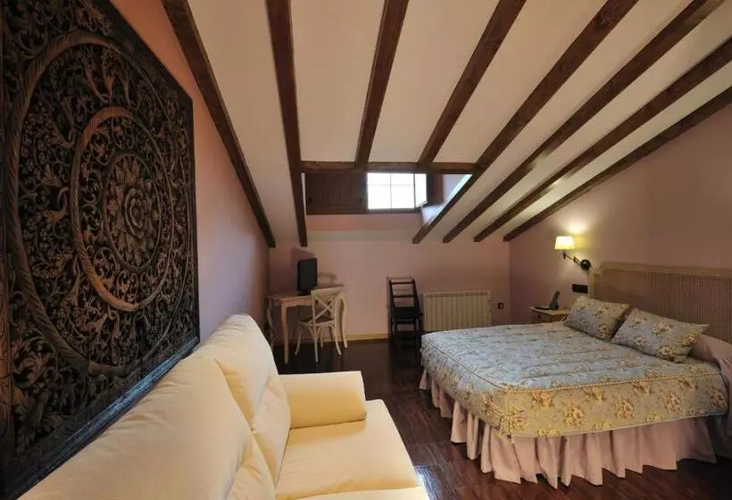 Standard Kolmen Hengen Huone, Rural Y Restaurante, Rinconcito De Gredos