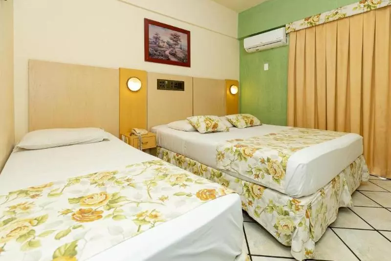 اتاق استاندارد سه نفره, Yak Beach Hotel Ponta Negra