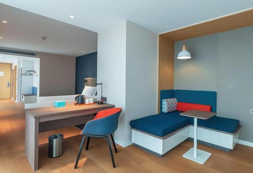 اتاق استاندارد با تخت بزرگ, Holiday Inn Express Nanjing Jiangbei Yushan, An Ihg