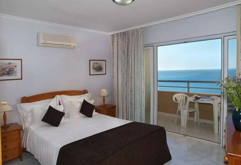 استودیوی استاندارد, Apartamentos Jardins Da Rocha