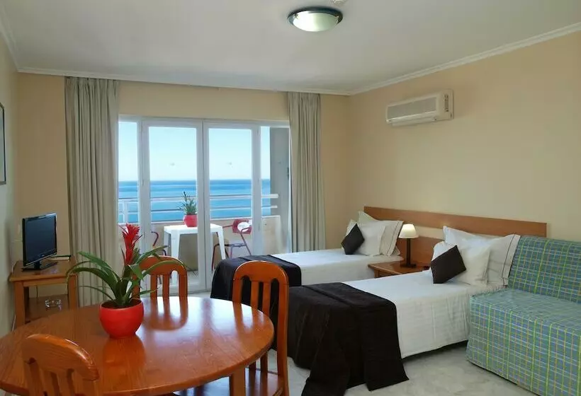 استودیوی استاندارد, Apartamentos Jardins Da Rocha