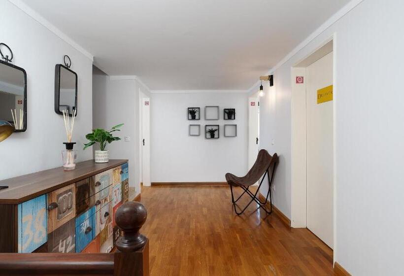 غرفة قياسية مزوَّدة بشُرفة, Clube Vilarosa