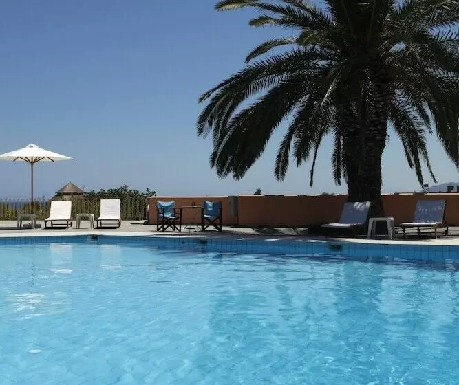 プールビュースタンダードルーム, Fereniki Resort & Spa