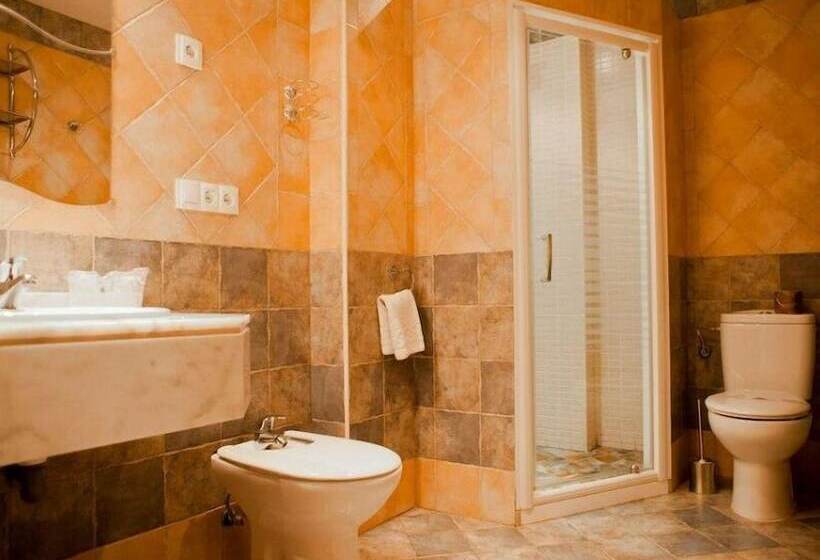 스탠다드 룸, Almazara