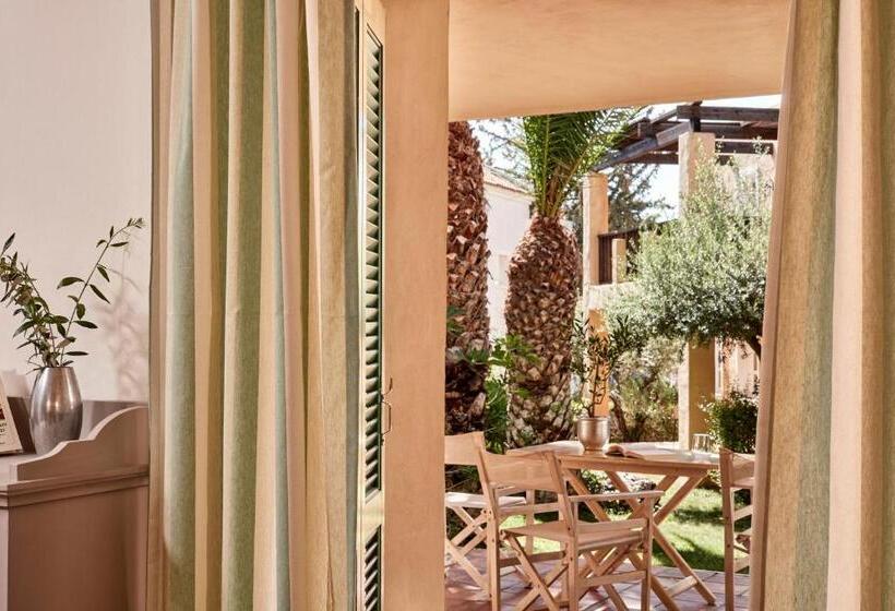 Family flat with garden view, Candia Park Village