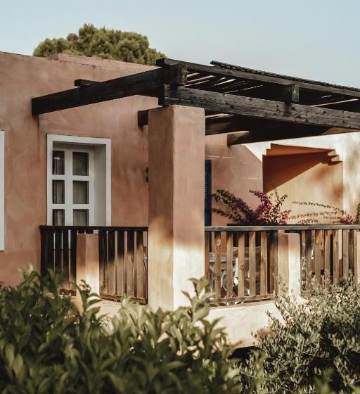 Family flat with view, Candia Park Village