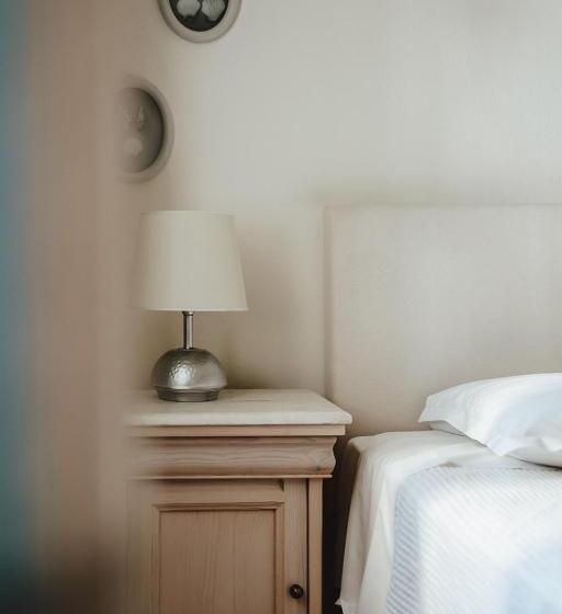 Family flat with view, Candia Park Village