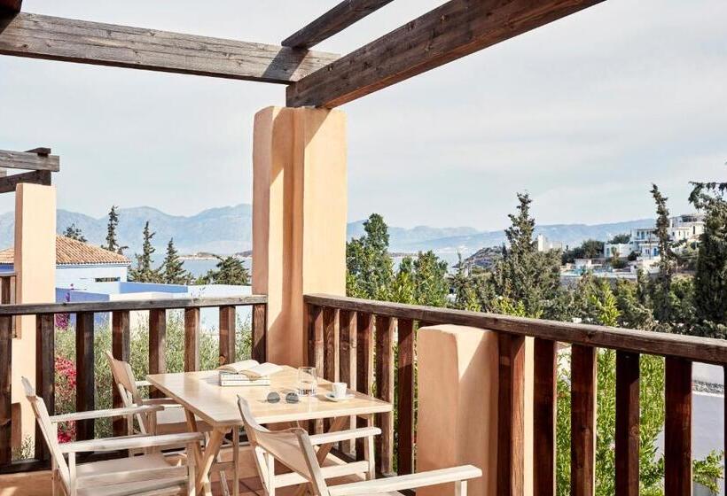 家庭公寓, Candia Park Village