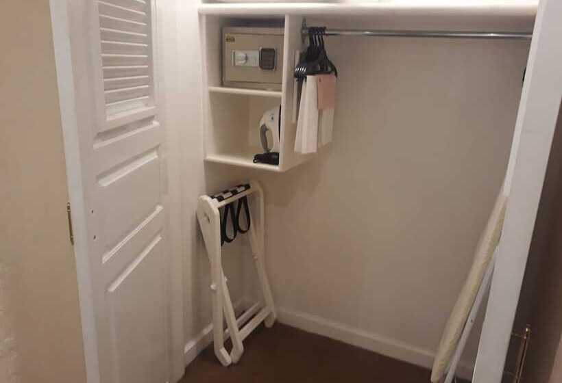 Junior Suite, Country Plaza