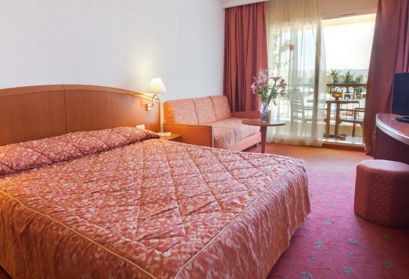 اتاق استاندارد چهار تخته, El Mouradi Gammarth