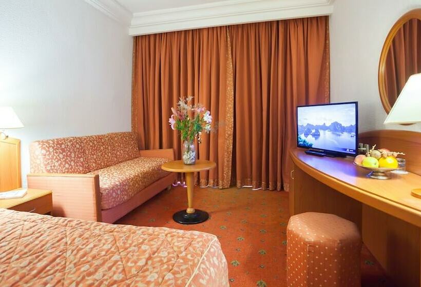 اتاق استاندارد چهار تخته, El Mouradi Gammarth