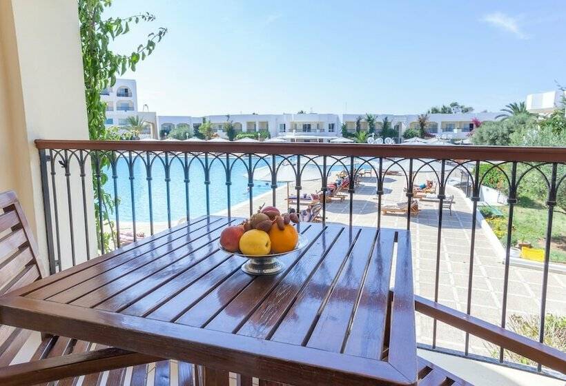 اتاق استاندارد چهار تخته, El Mouradi Gammarth