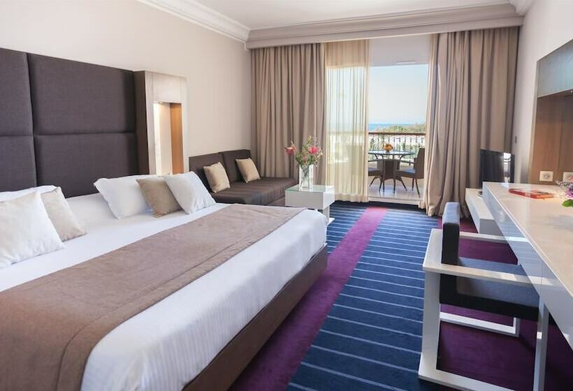 اتاق سوپریور, El Mouradi Gammarth