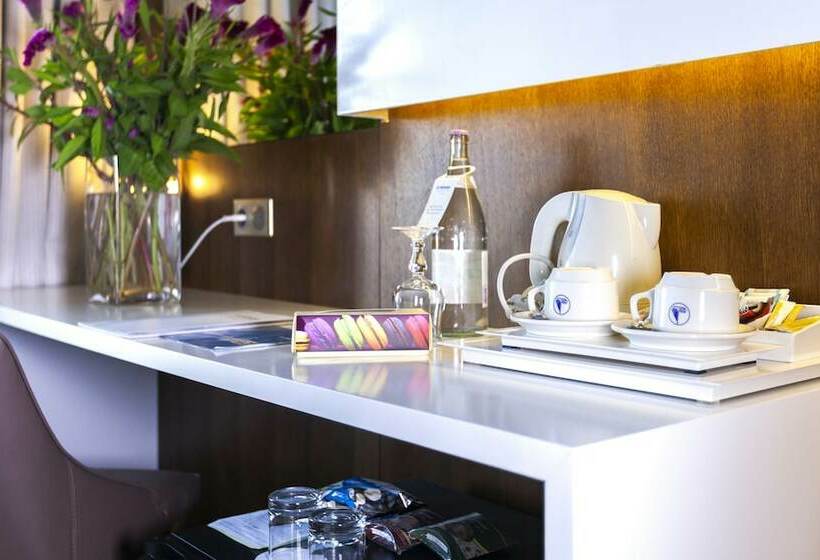 اتاق کلاس بیزنس, El Mouradi Gammarth