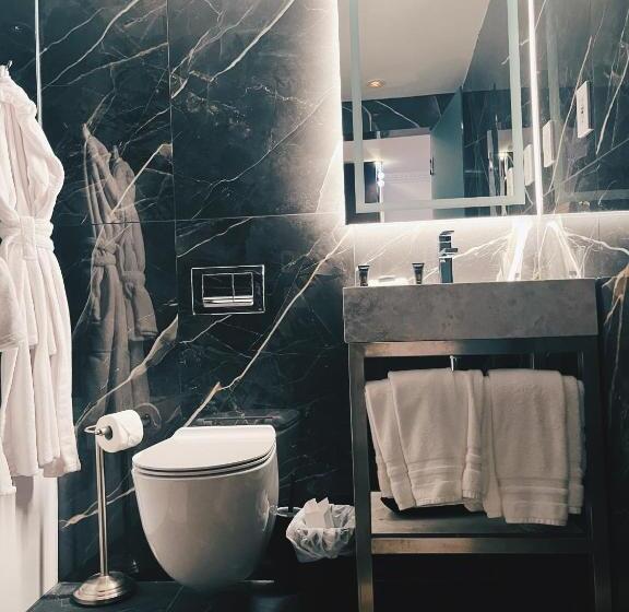 スーペリアールーム, Kutuma