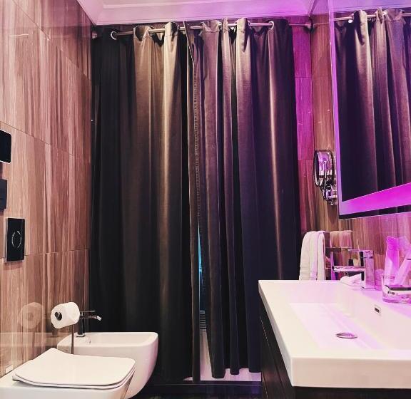 ジュニアスイート, Kutuma