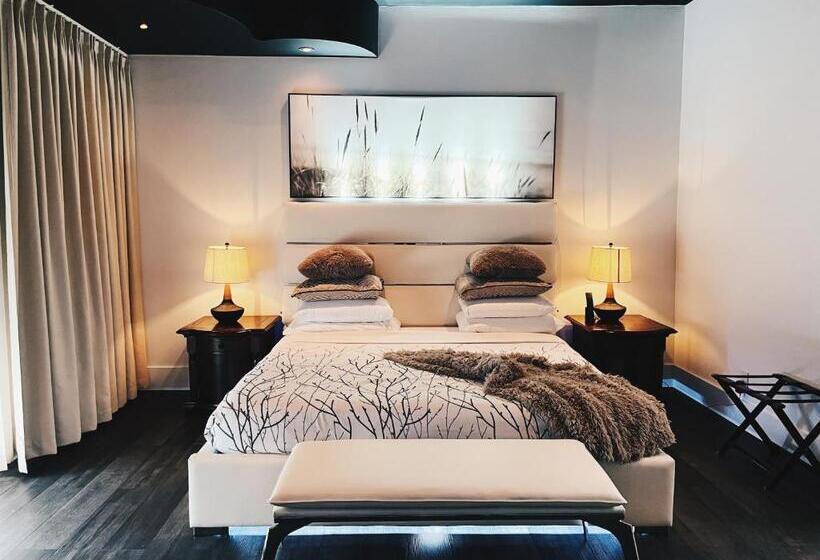 ペントハウススイート, Kutuma