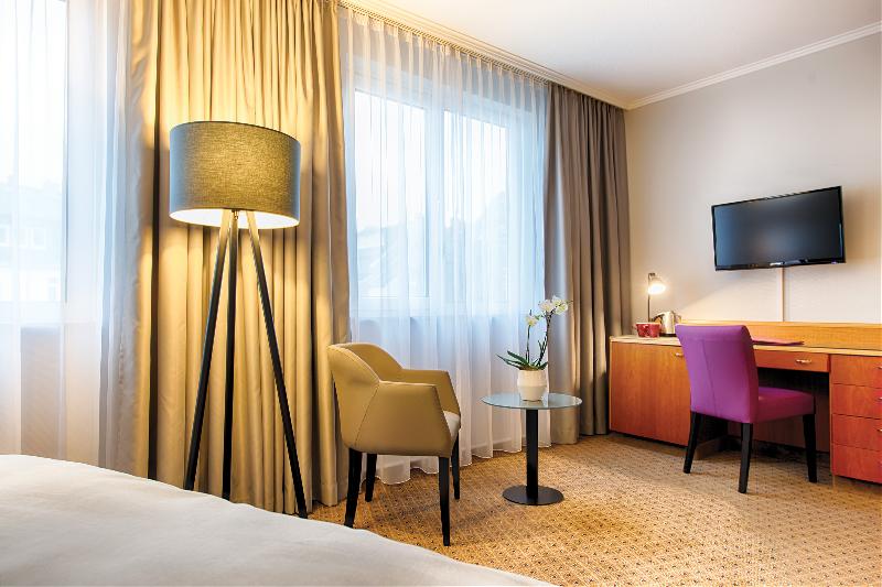 Номер Superior, Leonardo Hotel Düsseldorf City Center