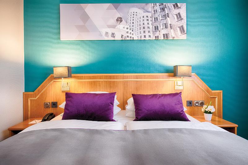 Номер Superior, Leonardo Hotel Düsseldorf City Center