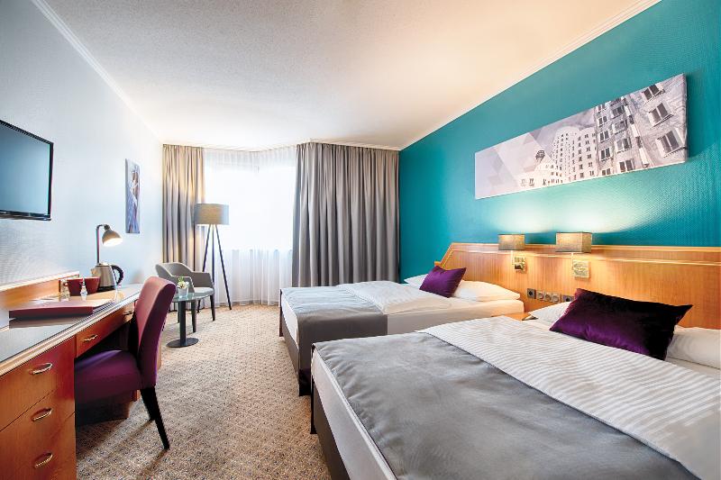컴포트 트리플 룸, Leonardo Hotel Düsseldorf City Center