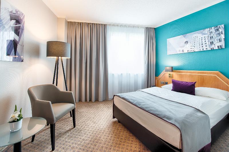 Номер Superior, Leonardo Hotel Düsseldorf City Center
