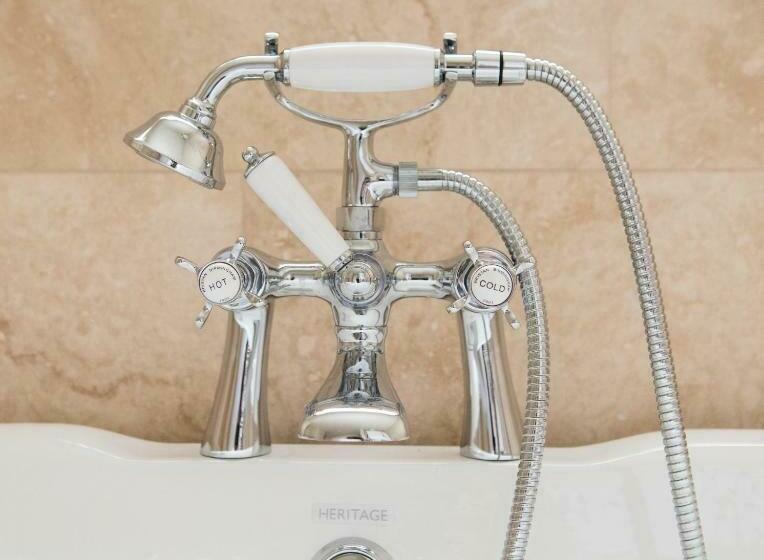 수피리어 룸, Plumber Manor