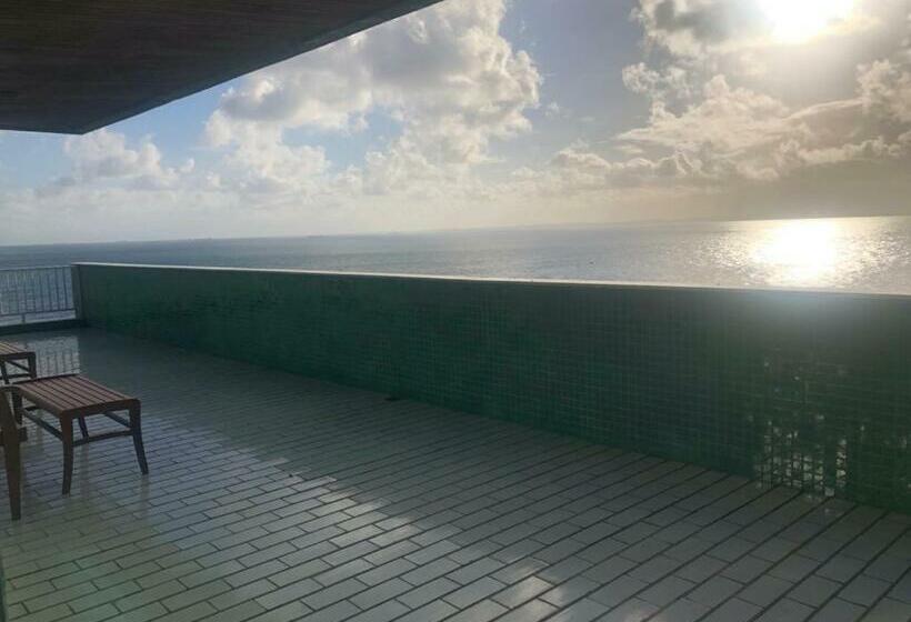 Family Suite, Rede Andrade Barra