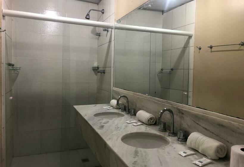 جناح عائلي, Rede Andrade Barra