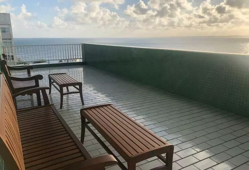 سوییت خانوادگی, Rede Andrade Barra